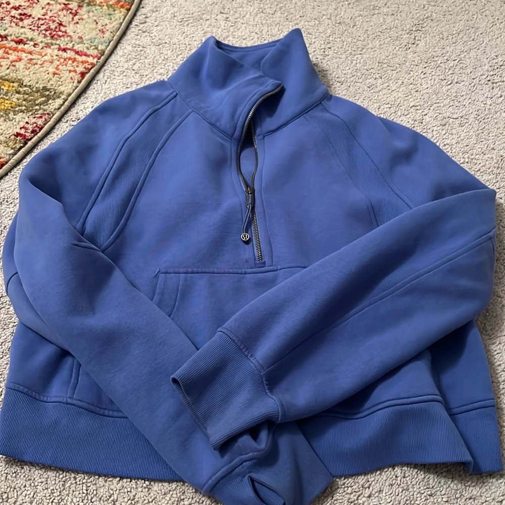 Lululemon funnel neck scuba